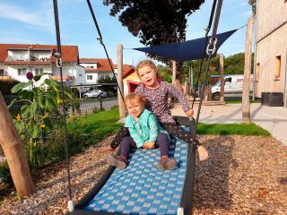 Mehrkindschaukel, blau/silber Kindergarten